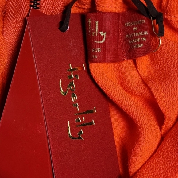 NWT TigerLily Women's Viana Viscose Playsuit, Romper - Picture 8 of 10